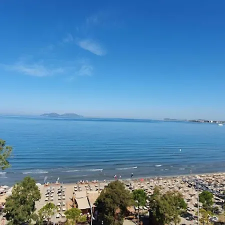 Roal Beach Front * Vlorë