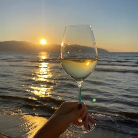 Roal Beach Front Vlorë